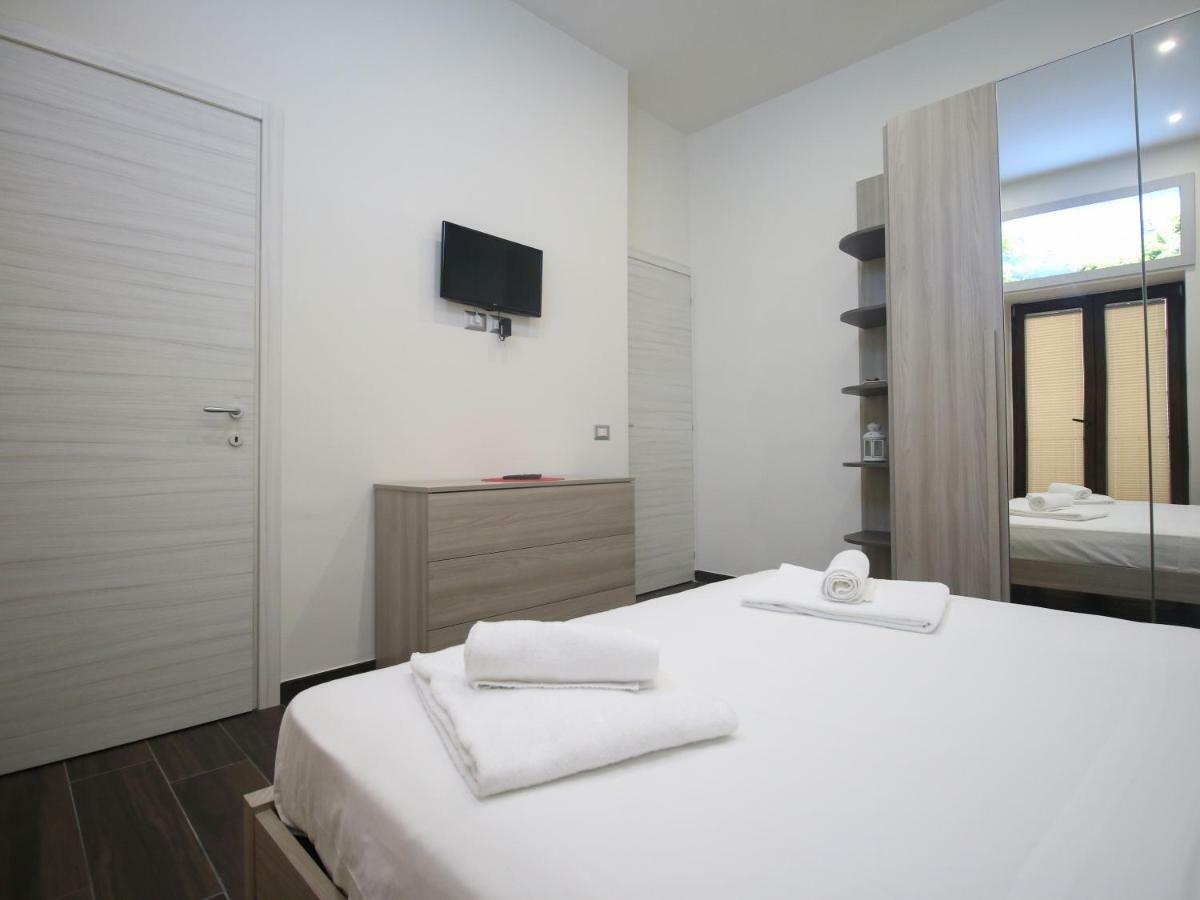 B&B Pisadog Napoli Bagian luar foto